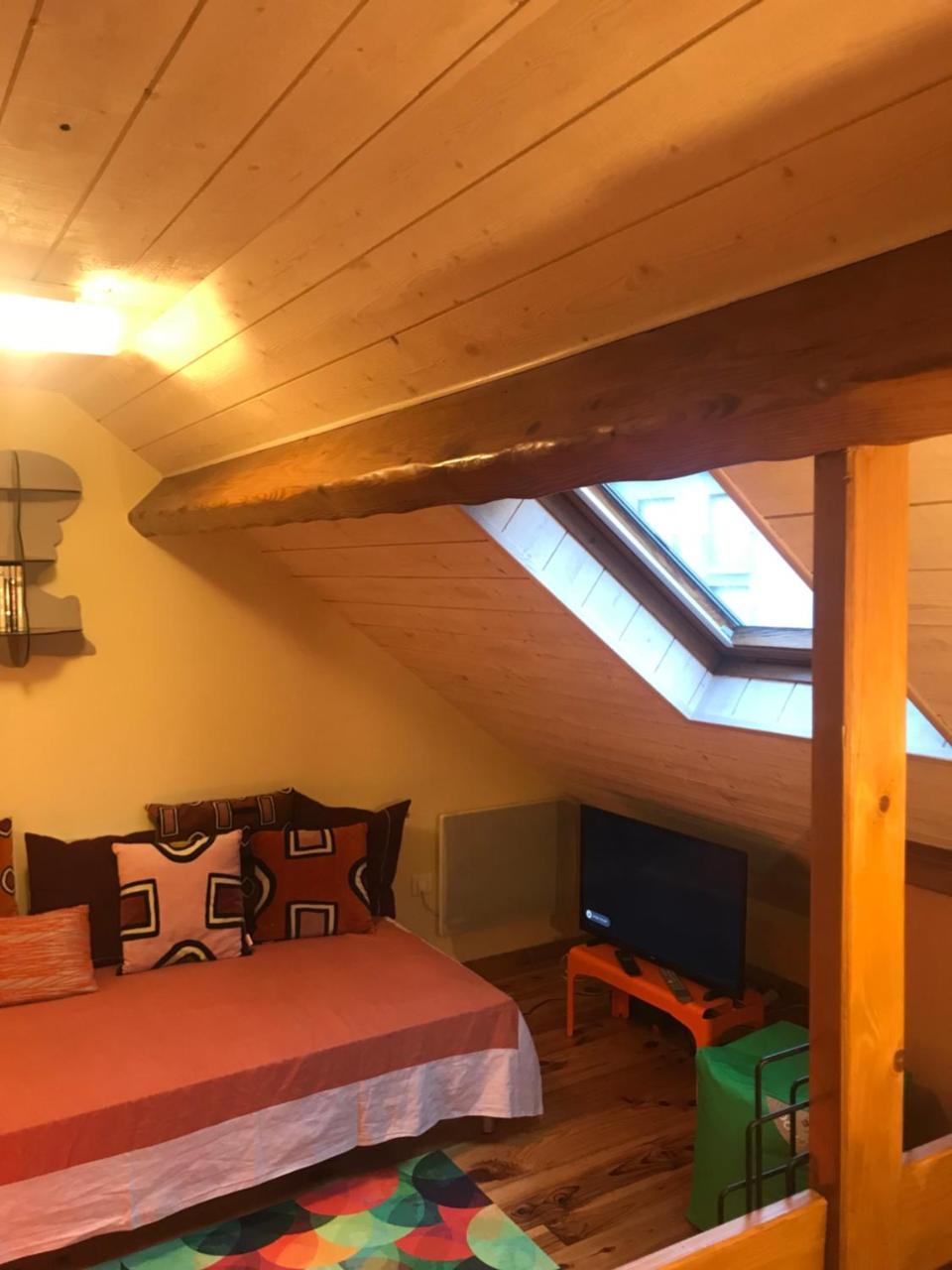 Cosy T2 Mezzanine Pour 4 Personnes Apartment Cauterets Luaran gambar